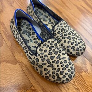 Rothy's girls cheetah print loafer ballet flats size 2 like new condition